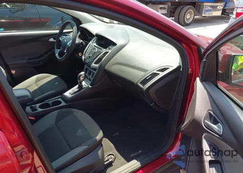 2014 Ford Focus Se z USA, uszkodzony, nr VIN 1FADP3F26EL106536